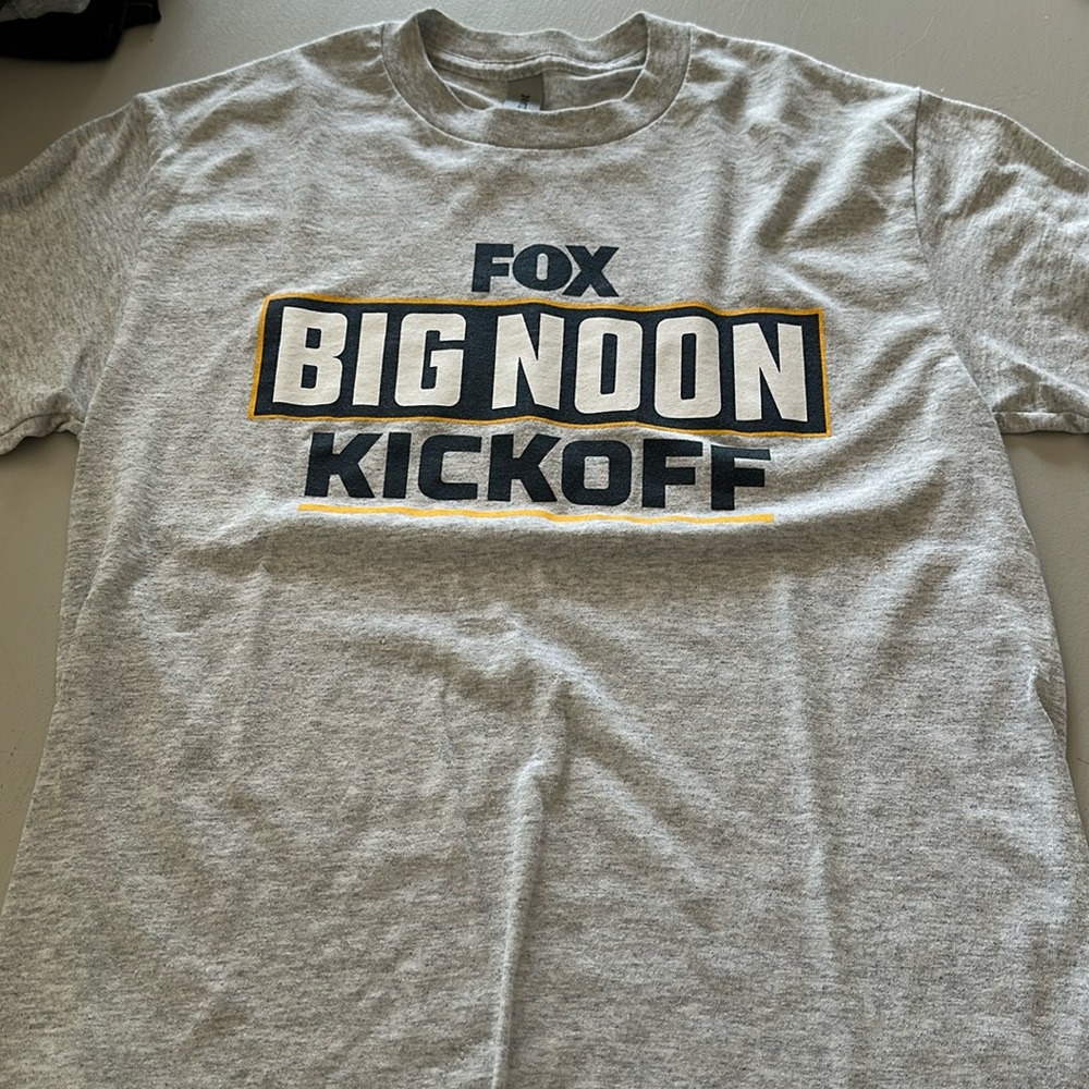 Men’s Michigan Fox Big Noon Kickoff Small Tshirt